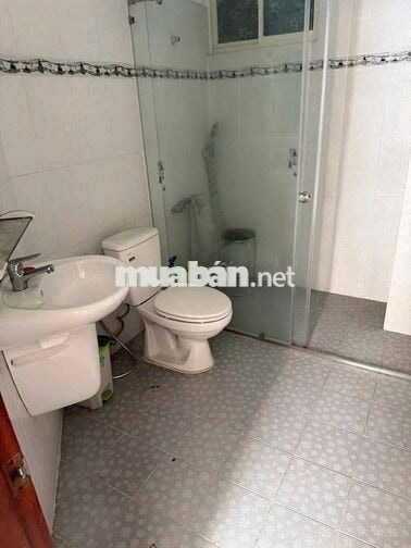 Mặt Tiền Hồ Văn Huê Ngang 4,5m DTSD 200m2 3 Tầng Gần Hoàng Văn Thụ