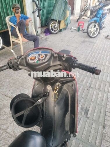 Yamaha Taurus màu Đỏ