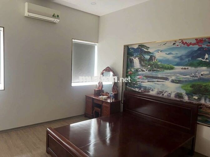 4x19m 3 lầu tại ttn18 có nội thất 4 máy lạnh 6pn 5wc 