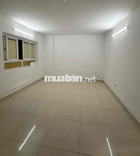 e cho thuê căn hiệp thành buuidng - q12 2 pn 1 wc chỉ 6 tr