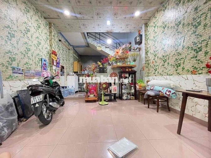 45 m2 nhà 2 tầng Phạm Văn Đồng, p.13 Bình Thạnh chỉ 3,7 tỷ
