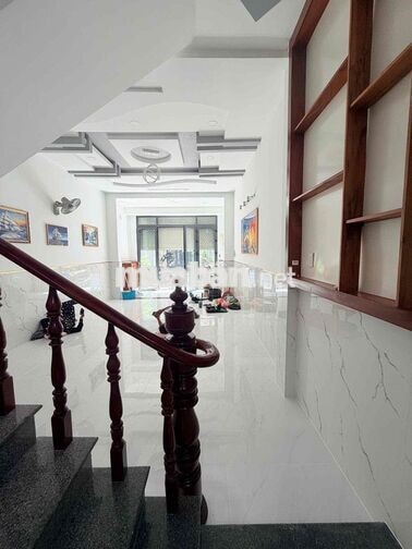 CHO THUÊ NHÀ NGUYÊN CĂN GẦN CHỢ THẠCH ĐÀ