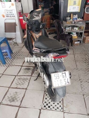 Honda Wave RSX màu vàng đồng