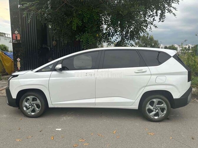 Hyundai Stargazer 2026 7 chỗ 8800km Trắng
