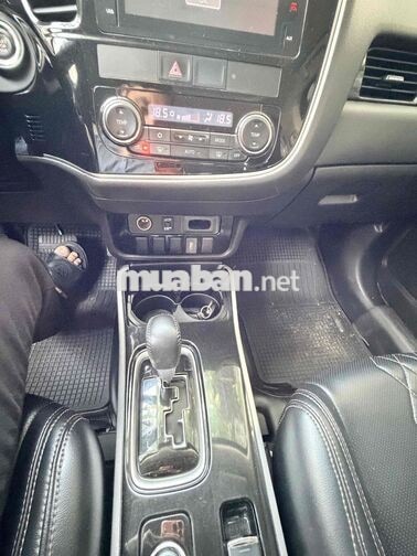 Mitsubishi Outlander 2019 2.4 CVT 4WD 7,7 vạn km
