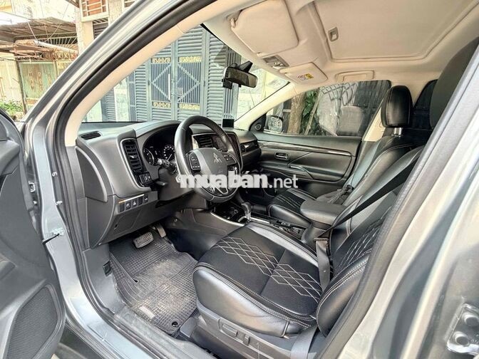 Mitsubishi Outlander 2019 2.4 CVT 4WD 7,7 vạn km