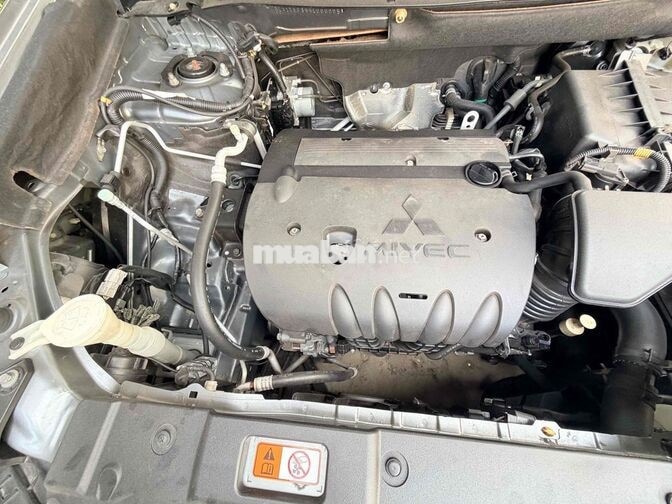 Mitsubishi Outlander 2019 2.4 CVT 4WD 7,7 vạn km