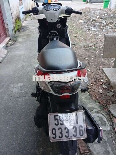 Yamaha Nouvo Fi màu Trắng đỏ đen