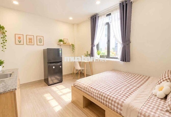 phòng có cửa sổ thang máy full nt Hoàng Văn Thụ PN