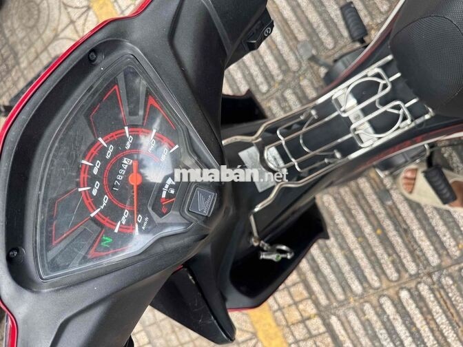 Honda Wave RSX 2022 đỏ đen
