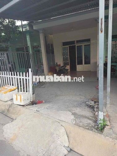 cần bán nhà mặt tiền hẻm xe hơi đường Lê Văn Lương