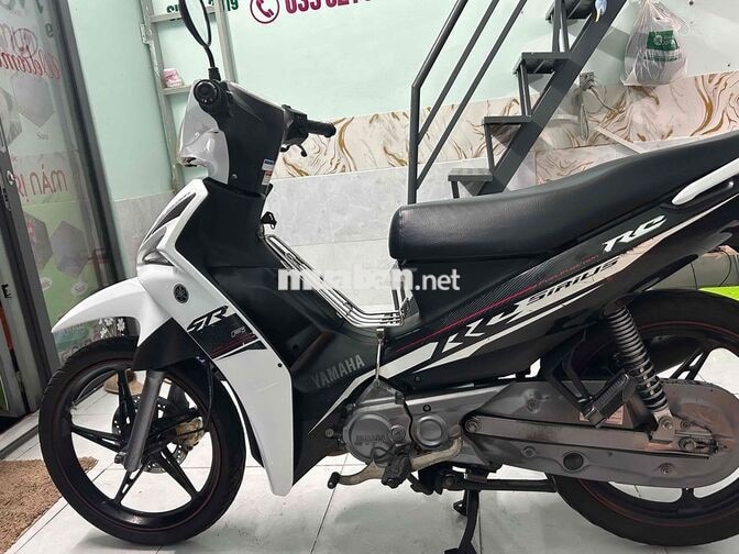 Yamaha Sirius RC Fi màu trắng đen