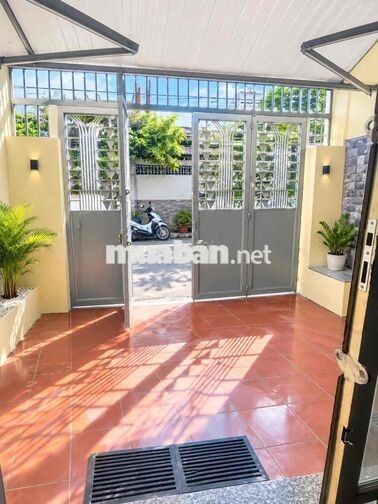 cho thuê nhà đẹp Xe Hơi ngủ Trong nhà, hẻm kinh doanh
