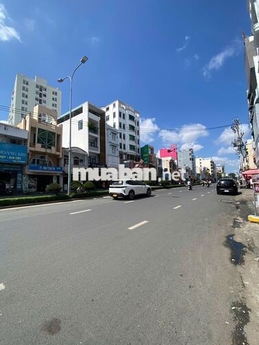 Cho Thuê MT 683 Xô Viết Nghệ Tĩnh. Đoạn 2 chiều. Trệt lửng 2 lầu. 