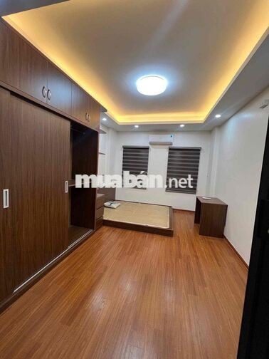 Chính Chủ cho thuê Nhà mới xây 5T 4WC-64 Đông Thiên,Vĩnh Hưng,Lĩnh Nam