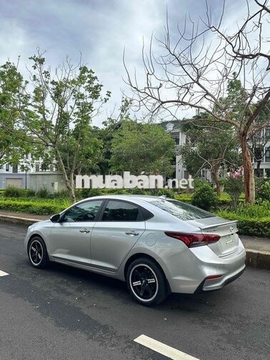 Hyundai Accent  2018 bản đủ số sàn