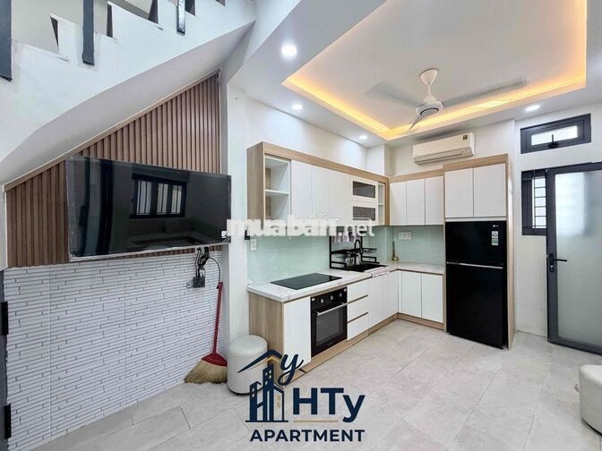 Nhà Nguyên Căn 2PN2WC FullNT Cao Cấp Có Ban Công Ngay Trung Tâm PN