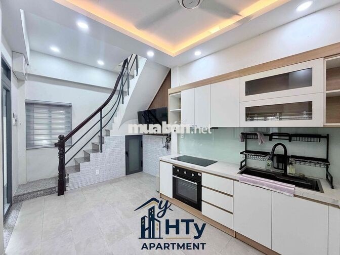 Nhà Nguyên Căn 2PN2WC FullNT Cao Cấp Có Ban Công Ngay Trung Tâm PN