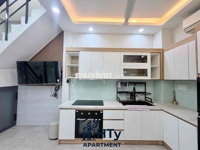 Nhà Nguyên Căn 2PN2WC FullNT Cao Cấp Có Ban Công Ngay Trung Tâm PN