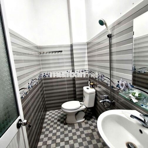 CHO THUÊ NHÀ ĐẸP MỚI 99%  5PN 5WC 