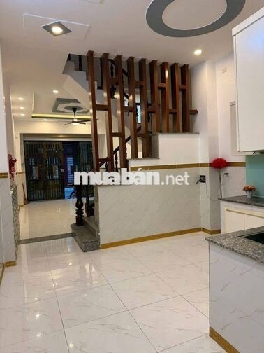 Cho thuê nhà 3 lầu mới đẹp hẻm đường ht13 phường hiệp thành quận 12