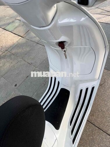 Piaggio Vespa Sprint 2016 màu trắng