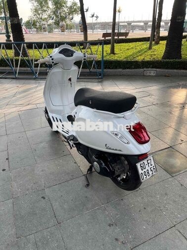 Piaggio Vespa Sprint 2016 màu trắng