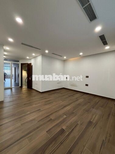 NHÀ MỚI ĐẸP_MT NGUYỄN ĐÌNH KHƠI_Q.TB_6x20m_HẦM TRỆT 4 LẦU, THANG MÁY.