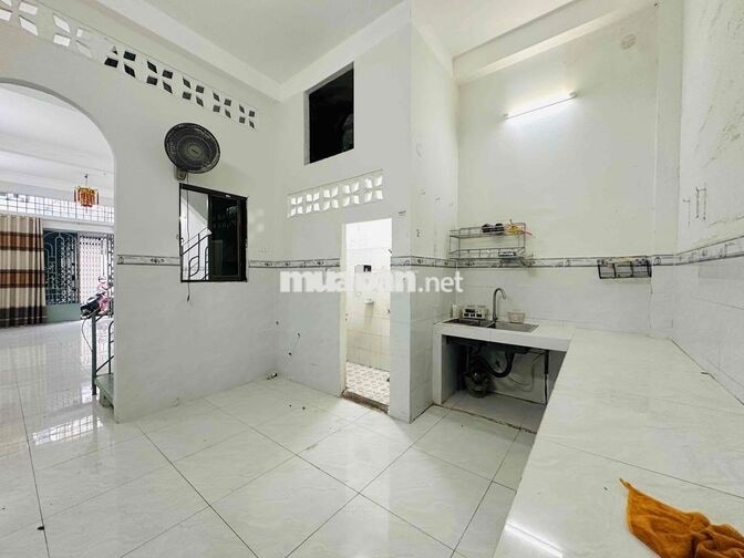 Siêu Phẩm Hẻm 6M , Gần Luỹ Bán Bích , Chợ Tân Hương , Đại Học VHU