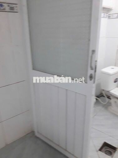 Cho thuê nhà nc 1 trệt 1 gác 2pn 1wc hẻm xe tải nhỏ 68m2 giá 7tr