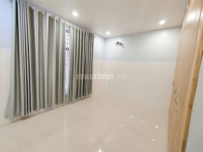 Đi định cư, bán gấp nhà dự án Huy Hoàng - Đảo Kim Cương Hồ Chí Minh.