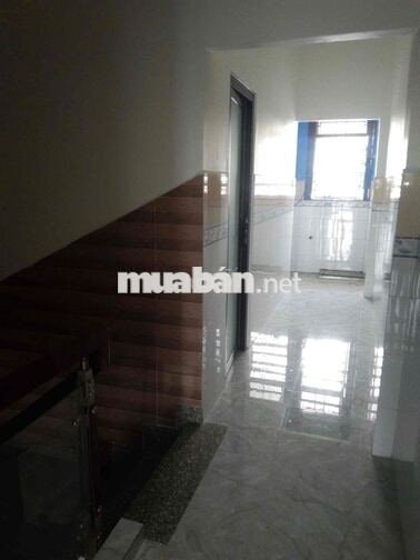 cho thuê nhà mới sạch sẽ mặt tiền kênh trung ương vừa ở kinh doanh