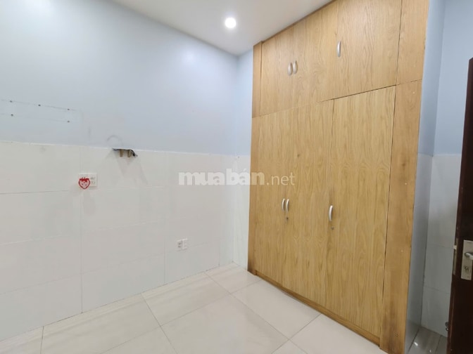 Đi định cư, bán gấp nhà dự án Huy Hoàng - Đảo Kim Cương Hồ Chí Minh.