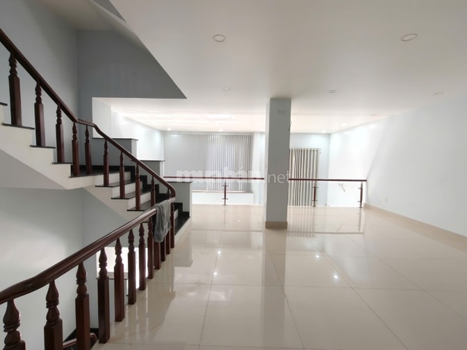 Đi định cư, bán gấp nhà dự án Huy Hoàng - Đảo Kim Cương Hồ Chí Minh.