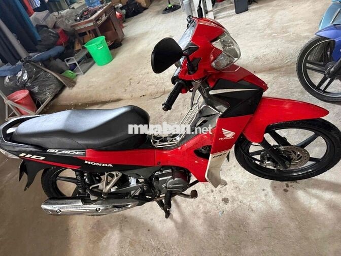 Honda Blade 110 2018 đỏ đen ( cs 1 )