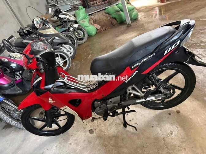 Honda Blade 110 2018 đỏ đen ( cs 1 )