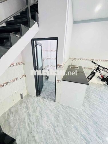 Nhà lầu trệt ở đường Trần Khánh Dư vô chút ngã tư Mồi