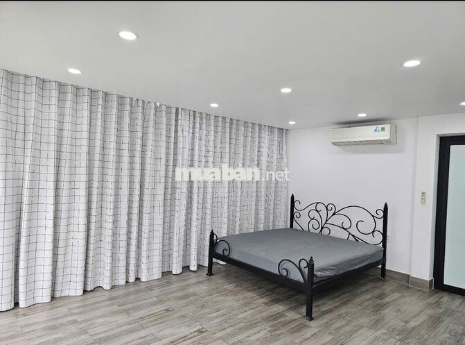 Cho thuê nhà nguyên căn phường Tân Định, sát mặt đường Hoàng Sa
