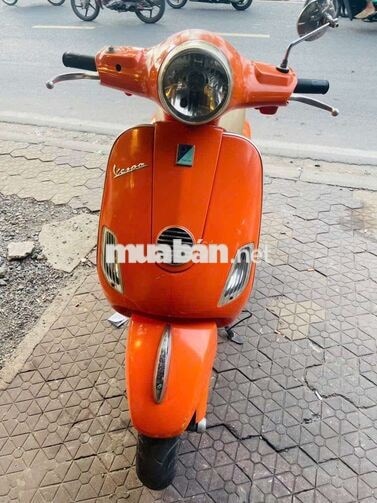 PIAGGIO VESPA LX MÀU CAM