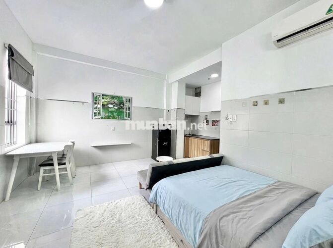 Phòng cửa sổ rộng thoáng - Dương Quảng Hàm gần Emart Phan Văn Trị