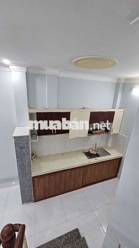 Nhà Huỳnh Tấn phát 4,5 x 7M.1 lầu sổ sẵn công chứng.