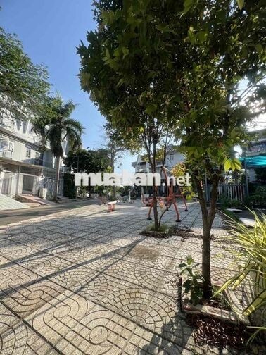 cho thuê toà nhà văn phòng MT đường Đào Trí