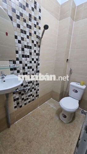 Nhà Huỳnh Tấn phát 4,5 x 7M.1 lầu sổ sẵn công chứng.