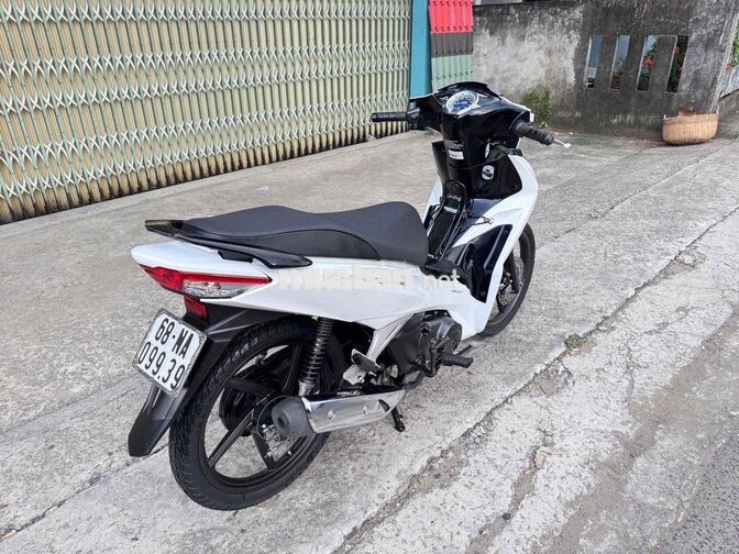 Honda Future 125 2024 Trắng đen