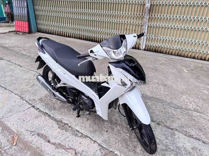 Honda Future 125 2024 Trắng đen