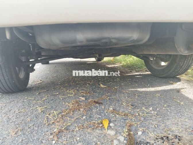 Ford Laser 2003 Ghia trắng