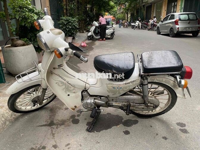 Cub 81- 50cc màu trắng ko cần bằng lái còn tốt