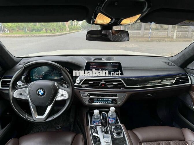 Bán xe BMW 740Li 2020 màu trắng