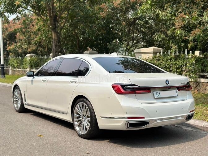 Bán xe BMW 740Li 2020 màu trắng