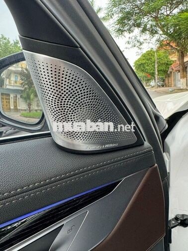 Bán xe BMW 740Li 2020 màu trắng